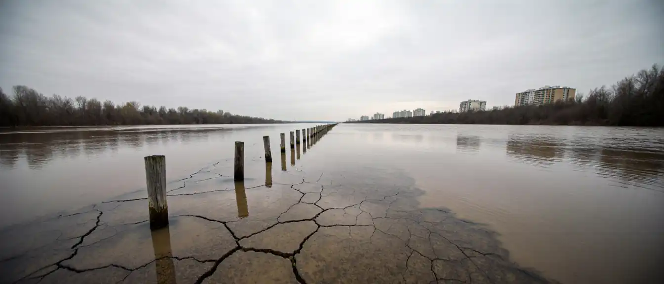 Паводок в Тюменской области: вода отступает, но угроза сохраняется