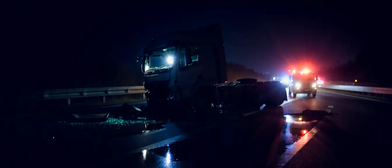 Прокуратура Москвы установила факт алкогольного опьянения водителя грузовика, спровоцировавшего массовое смертельное ДТП на МКАД