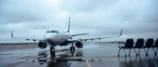 Экипаж самолета Bombardier Dash 8-400 принял решение о возвращении в Благовещенск во время рейса в Зею