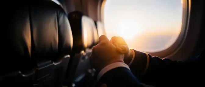 Рождение нового пассажира: в небе над Сибирью на борту Superjet-100 появился малыш